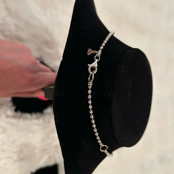 LAGOS Silver and Mother-of-Pearl Necklace and Matching Earrings - Picture 6 of 13